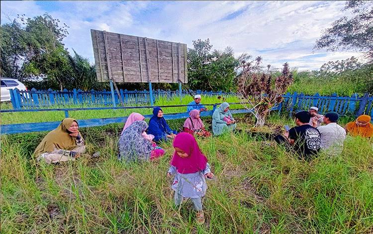 Makam Korban Tragedi Sampit Jadi Alternatif Tempat Wisata saat Libur Lebaran