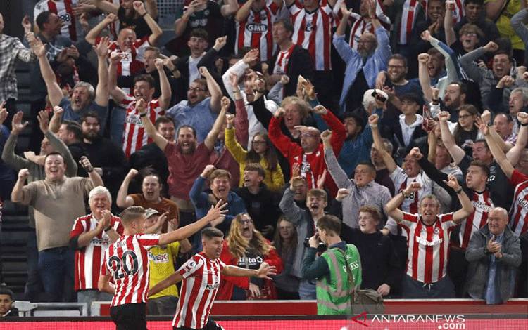 Brentford Menang Meyakinkan 3-0 atas Southampton