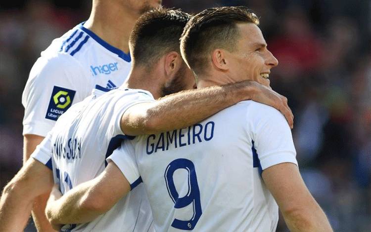 Gameiro Bawa Lagi Strasbourg ke Posisi Kelima