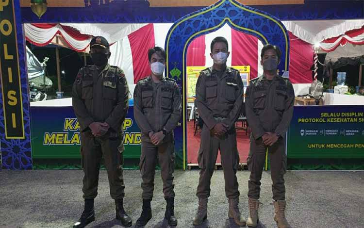 Personel Satpol PP dan Damkar Kapuas Turut Terlibat Dalam Pengamanan Idulfitri 1443 H