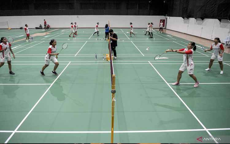 Indonesia Libas Prancis 5-0 di Penyisihan Piala Uber 2022