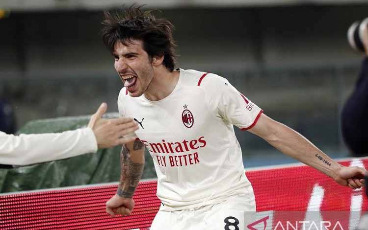Sandro Tonali Antar AC Milan kembali Puncaki Klasemen Liga Italia