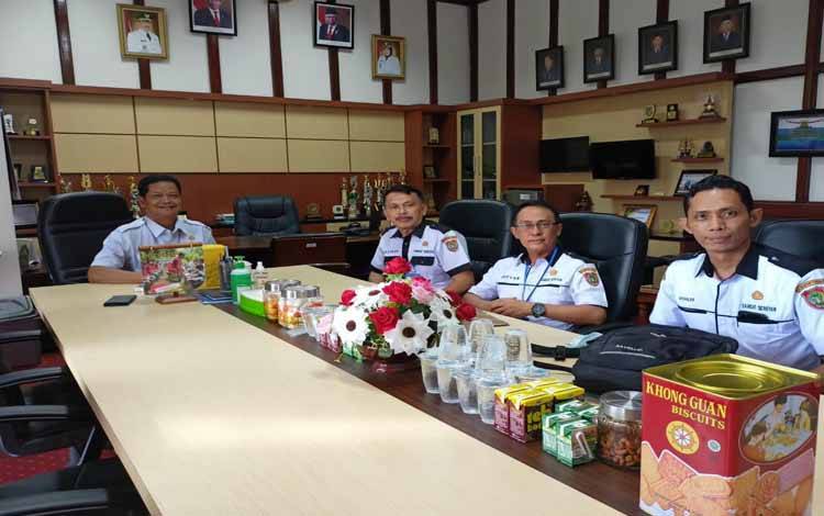 Sekda Terima Kunjungan Kepala Samsat Seruyan