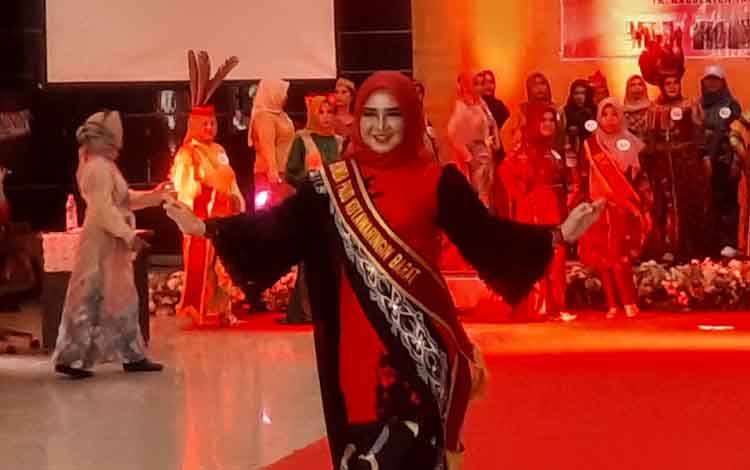 Puluhan Peserta Ikuti Lomba Fashion Show Batik Apresiasi Bunda PAUD Kobar 2022