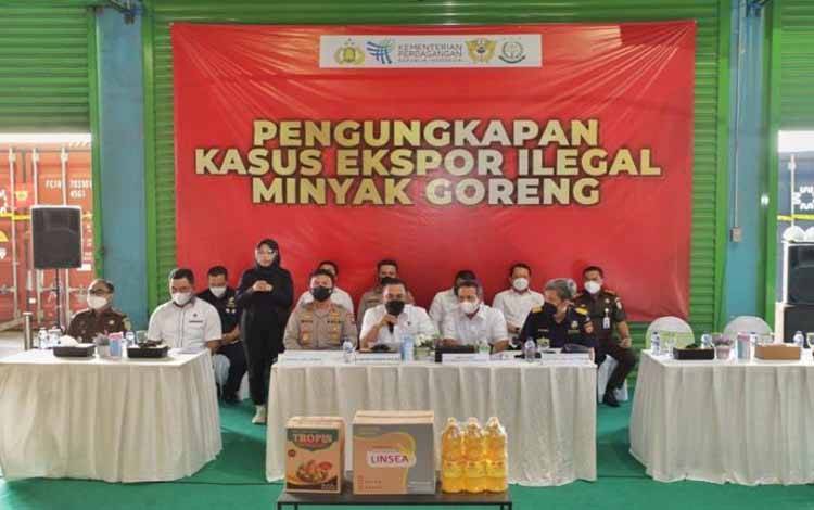 Polri Gagalkan Penyeludupan 8 Kontainer Minyak Goreng ke Timor Leste
