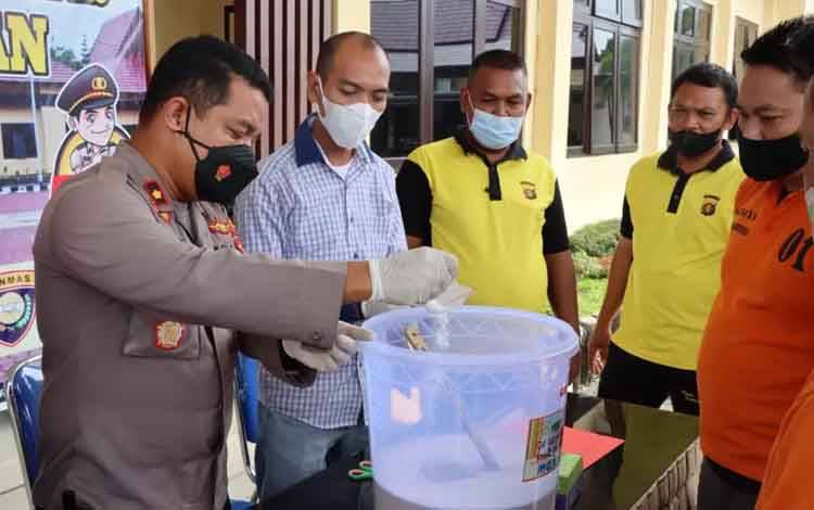 Polres Seruyan Musnahkan 57,84 Gram Sabu