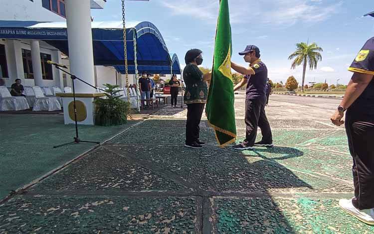 Pemkab Gunung Mas Gelar Apel Pelepasan Kontingen dalam Keikutsertaan FBIM 2022