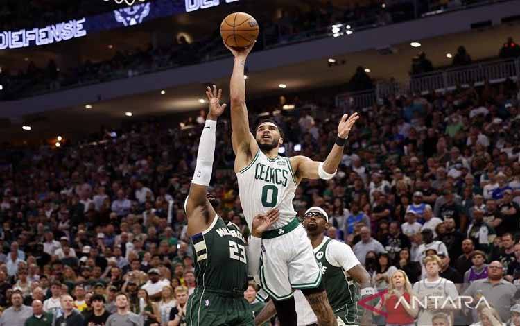 Jayson Tatum Bantu Celtics Paksa Bucks Mainkan Gim 7