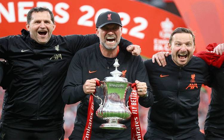 Empat Gelar, "Tanya Saya Besok ya," Kata Klopp