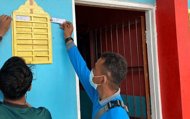 Staf KPR Update Register Isi Penghuni Rutan Kuala Kapuas