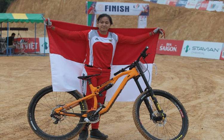 Atlet Downhill Putri Tiara Andini Raih Emas SEA Games Vietnam