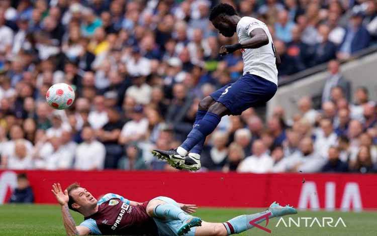 Conte Syukuri Kemenangan Tottenham atas Burnley