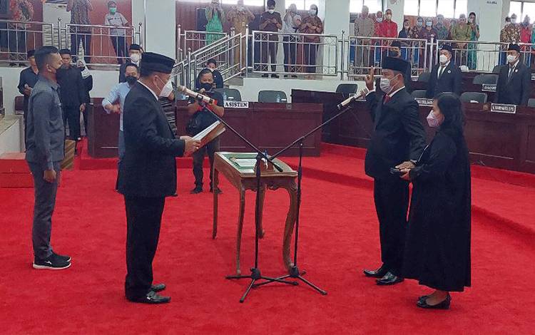 PAW Anggota DPRD Murung Raya?Bebie Resmi Dilantik