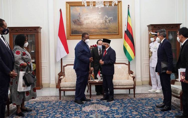 Wapres Zimbabwe Puji Kemampuan Indonesia Kembangkan Vaksin dan Insulin