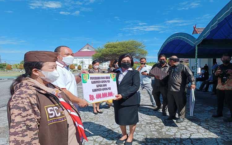Pemkab Gunung Mas Salurkan Dana Hibah Kepada KONI