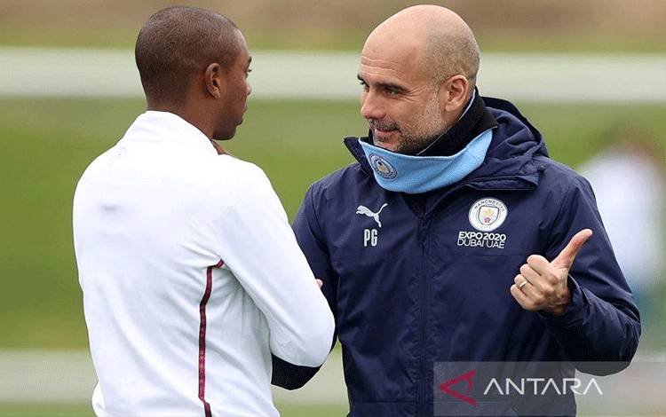 Fernandinho: Guardiola Membawa Permainan Saya Naik Level