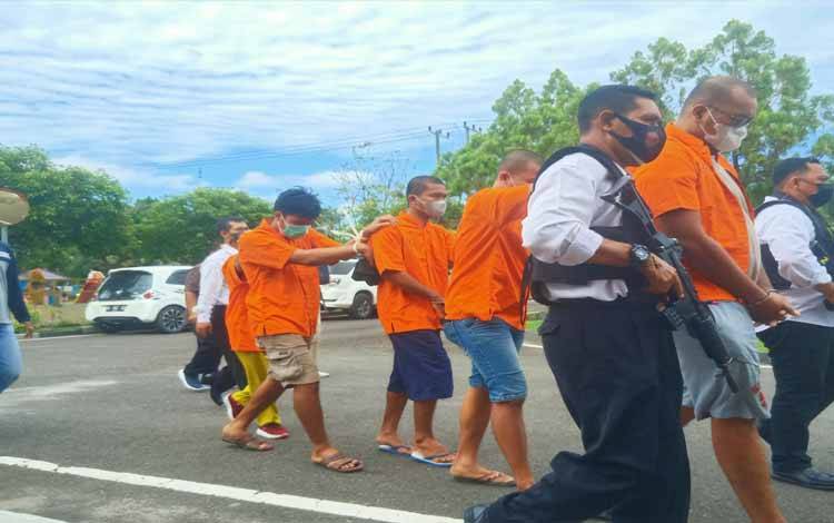 2 Pelaku Curanmor dan 3 Penadah di Palangka Raya Dibekuk Polisi