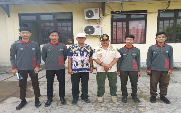 Pelaksanaan Ujian SD di Kecamatan Kapuas Kuala Berjalan Lancar
