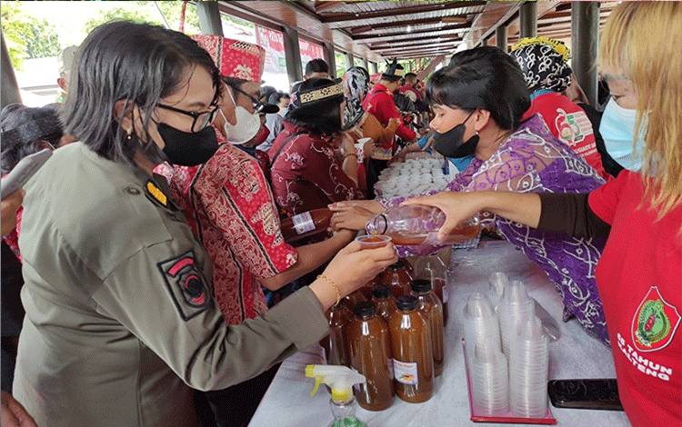 Makanan dan Jamu Gratis Meriahkan Peringatan HUT Kalteng ke 65