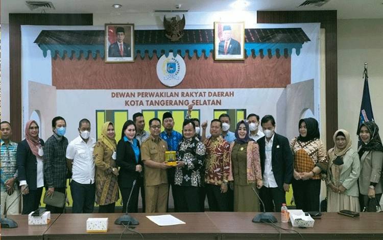 Banmus dan Banggar DPRD Kapuas Perdalam Fungsi dan Wewenang Kunker ke Luar Daerah