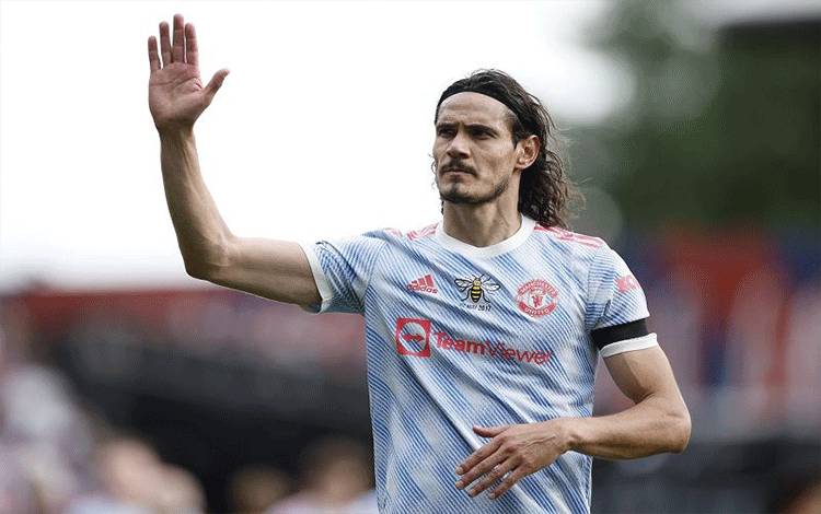 Presiden Salernitana Ingin Datangkan Edinson Cavani