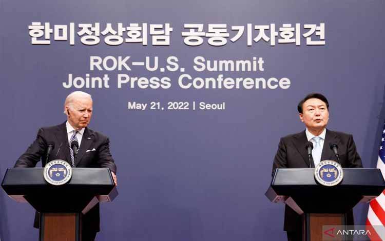 Korut Tembakkan 3 Rudal Balistik saat Biden Tinggalkan Asia