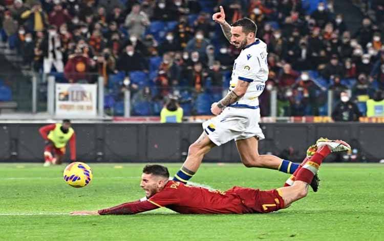 Lorenzo Pellegrini Enggan Pandang Sebelah Mata Feyenoord