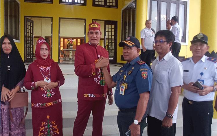 Anang Dirjo Tiba di Kobar, Tegaskan Lanjutkan Program Pemerintahan yang Sudah Berjalan