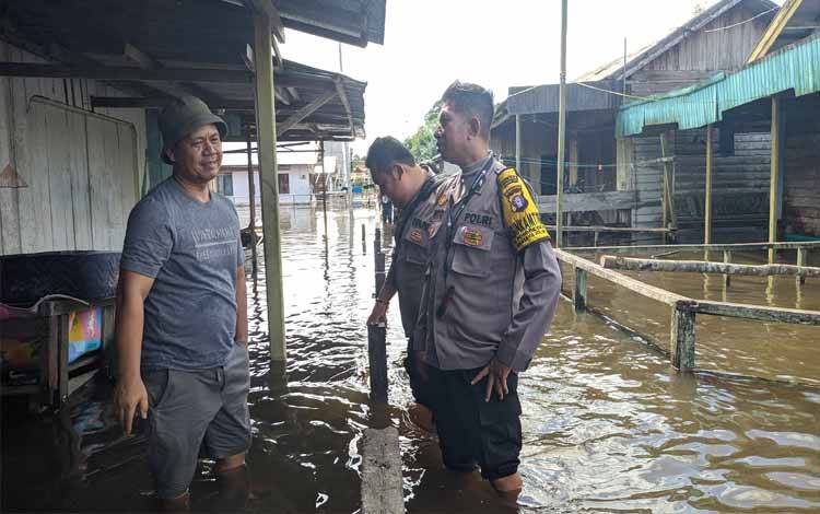 50 Rumah Warga Desa Natai Baru Terendam Banjir