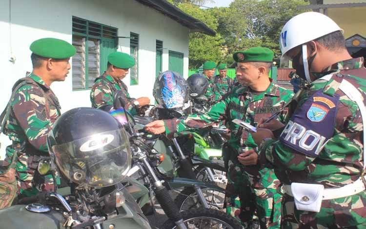 Pasi Intel Kodim Palangka Raya Sidak Kendaraan Dinas Prajurit