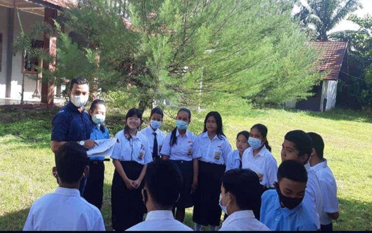 SMP Kristen Sampit Ingatkan Muridnya Mempersiapkan Diri Jelang Ulangan Umum