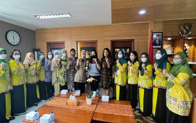 PKK Palangka Raya Berbagi Program dengan PKK Kota Denpasar