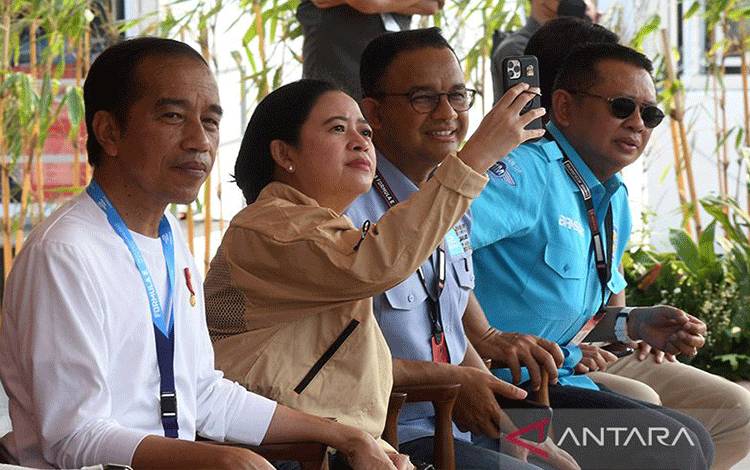Reaksi Hasto Soal Foto Bersama Puan-Anies di Ajang Formula E