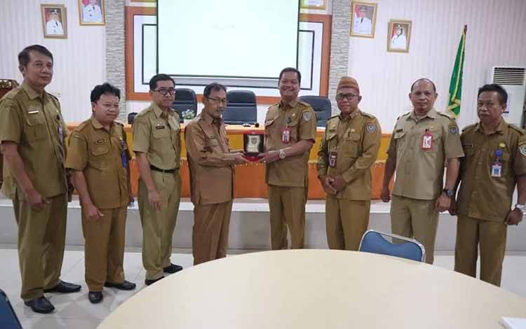 Pemkab Katingan Kaji SAKIP dan RB di Seruyan