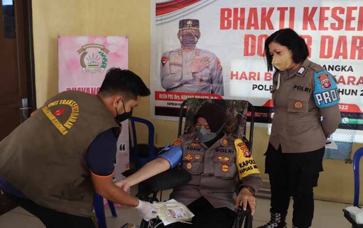 Personel Polres Kapuas Donorkan Darah, Sambut HUT Bhayangkara