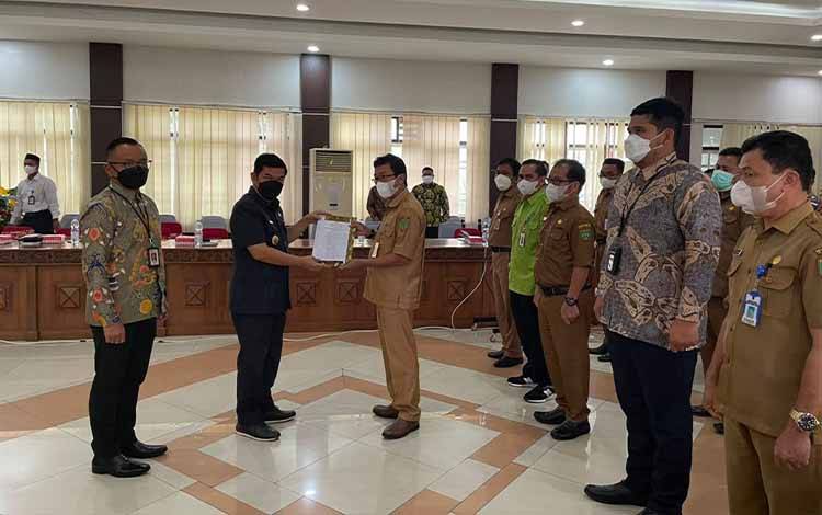 Kepala OJK Kalteng Apresiasi Dukungan Pemkab Bartim Kukuhkan TPAKD
