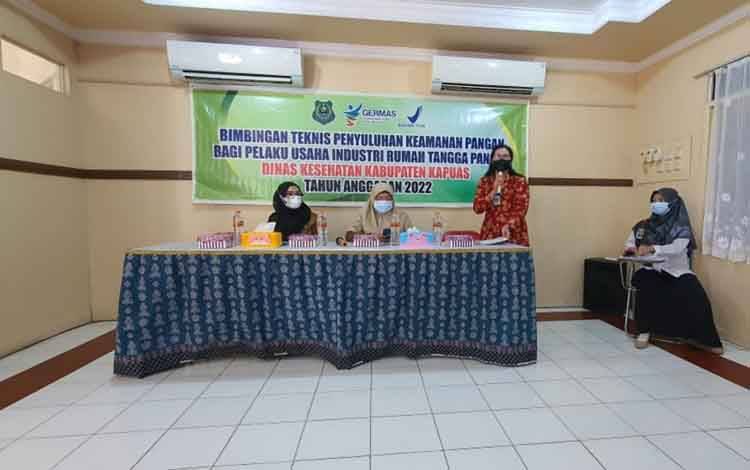 Pelaku Usaha Industri Rumah Tangga di Kapuas Ikuti Bimtek Keamanan Pangan