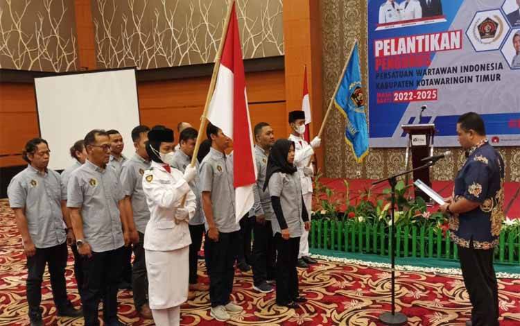Pengurus PWI Kotim Periode 2022-2025 Resmi Dilantik