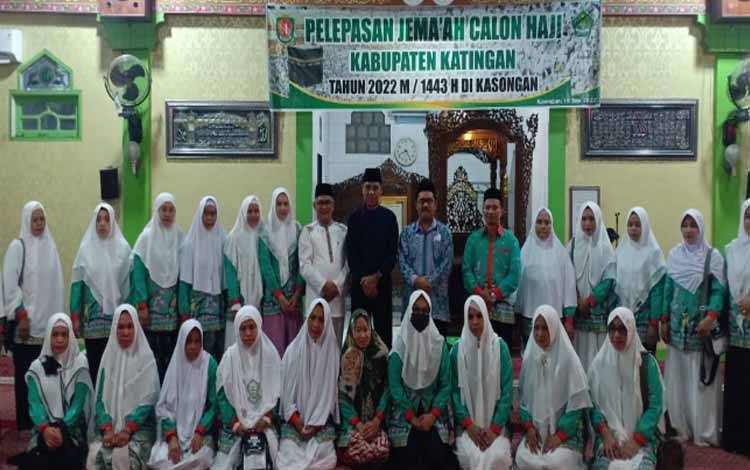 46 Calon Haji Katingan Diberangkatkan ke Tanah Suci Mekkah