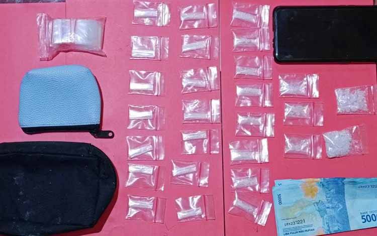 Pengedar Narkotika di Palangka Raya Ditangkap, 27 Paket Sabu Disita