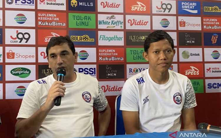 Arema FC Istirahatkan Eduardo Almeida