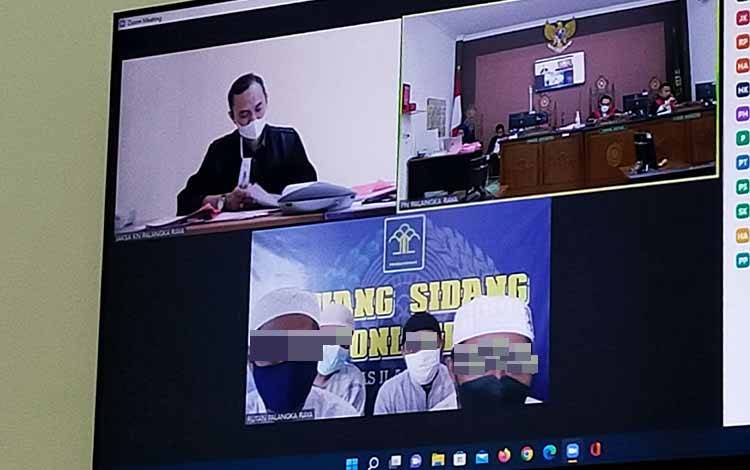 Komplotan Pencuri Pembobol Apotek Jalani Sidang Perdana