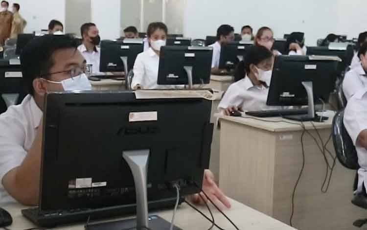 Calon Tenaga Kontrak Pemprov Kalteng Mulai Ujian