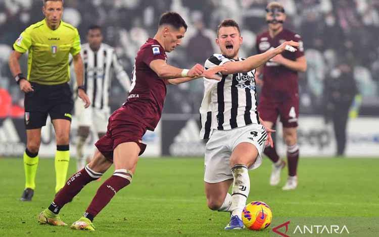 Kehilangan Dua Bek, Chelsea Coba Boyong Matthijs de Ligt