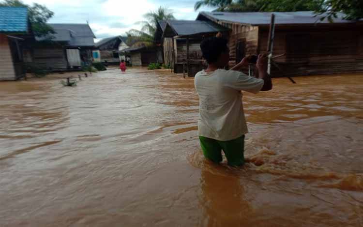 Banjir di Gunung Mas Merendam Sejumlah Daerah
