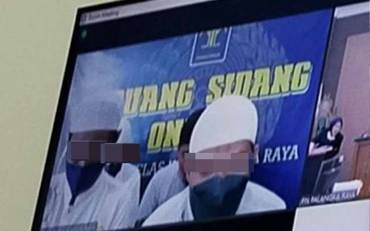 Komplotan Pembobol Apotek Dituntut 15 Bulan Penjara
