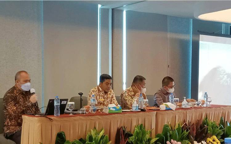 Sekda Pulang Pisau Paparkan Penangulangan Karhutla pada Seminar Nasional