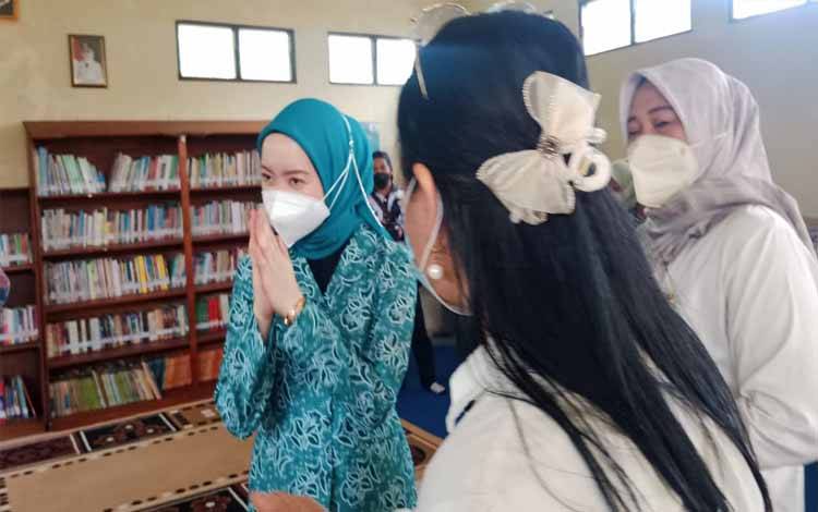 Ketua TP PKK Palangka Raya Ajak Generasi Muda Gemar Membaca Buku