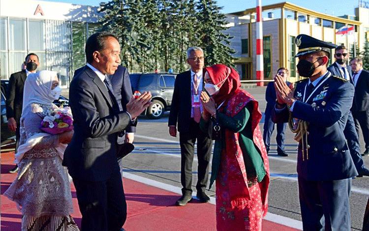 Jokowi Bertolak ke Abu Dhabi Usai Bertemu Putin