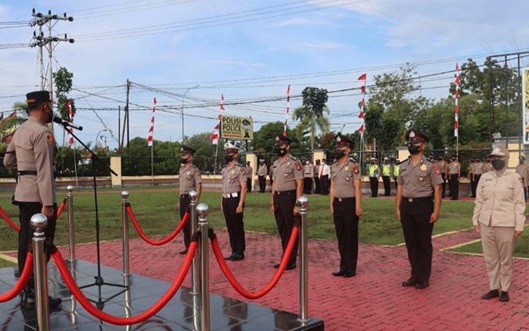 23 Personel Polres Kapuas Naik Pangkat, Ini Pesan Kapolres